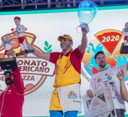 Eduardo Castro abrió en Colombia hace años su primer restaurante, un negocio que se expandió hasta abarcar siete pizzerías a día de hoy. EFE