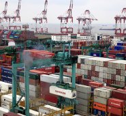 En los últimos meses, Estados Unidos ha vivido una guerra comercial frente a China y confrontaciones con México e India. Archivo