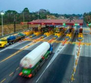 Telepeaje en Ruta del Sol. Con el recaudo se mejorarán las especificaciones de la vía e impactarán de forma positiva en los municipios del área de influencia del proyecto. Colprensa