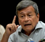 "Cuba no está alojando a terroristas, está alojando una delegación" para las negociaciones, insistió el jefe de la delegación del Eln, Pablo Beltrán. AFP