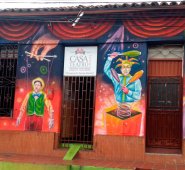 En Casa Teatro se cumplen funciones los fines de semana y los aportes del público son voluntarios. Cortesía