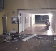 A las 3:00 am fueron lanzados cuatro artefactos explosivos contra la sede de la Fiscalía de Ocaña. Tomada de Twitter