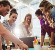 Los cursos online no requieren de conocimientos previos en temas digitales.
Freepik