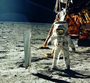 Neil Armstrong, comandante de la misión; Michael Collins, piloto del módulo y Edwin “Buzz” Aldrin (en la foto), piloto del módulo lunar.
Nasa