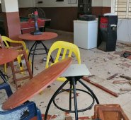 La detonación del artefacto explosivo causó daños materiales dentro del establecimiento.  Cristian Herrera