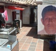 La discusión se dio frente a la puerta de una de las habitaciones en el corredor principal de la casa y como testigos estaban los demás inquilinos, entre ellos menores de edad. La Opinión