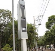 Vale recordar que entre las infracciones que captan estos dispositivos están: pasar el semáforo en rojo, hablar por celular mientras se conduce y no ajustarse el cinturón de seguridad, entre otras. Archivo