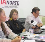 Los representantes de la empresa de economía mixta, respondieron el viernes dudas a la prensa local. De Izquierda a derecha, Margarita García, funcionaria de Niu Telco; Mayret Zorayda Niño Moreno, gerente de la misma compañía, y Carlos Amarildo García, gerente de Ifinorte.
Orlando Carvajal
