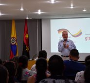 Las microempresas que crearon los participantes del programa de la GIZ fueron de confección, calzado, elaboración de alimentos, salones de belleza, servicios, electricidad, bisutería, papelerías, elaboración de perfumes y artesanías. Cortesía
