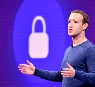 Las nuevas funciones de confidencialidad permitirán que los usuarios decidan si los datos que Facebook obtiene en otros portales puedan ser asociados a su cuenta. AFP