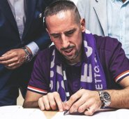 Franck Ribéry ficha para la Fiorentina por dos temporadas.
Tomada de Twitter