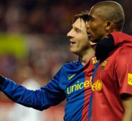 Cinco veces ganador del Balón de Oro, Messi se muestra esquivo cuando se le pregunta por si es uno de los favoritos para ganar el galardón. AFP