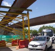 Terminados los puentes, lo que sigue son las obras de urbanismo, que encierran lo que tiene que ver con zonas verdes, amoblamiento, alumbrado, instalación de monumentos, entre otras actividades. Alfredo Estévez