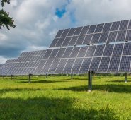 Las fuentes de energía renovables son imprescendibles para combatir el cambio climático, reducen la depedendencia energética y son inagotables.  Pixabay referente