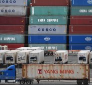 Los principales productos importados por la CAN desde China fueron: celulares, máquinas automáticas para tratamiento o procesamiento de datos, aparatos de telecomunicación por corriente portadora o telecomunicación digital, motos y automóviles. Archivo