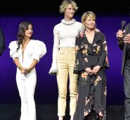 Gabriel Luna, Natalia Reyes, Mackenzie Davis, Linda Hamilton y Arnold Schwarzenegger, elenco de ‘Terminator’. Colprensa