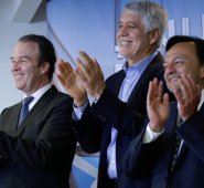 Según Enrique Peñalosa, con la presentación de las dos propuestas, Bogotá aseguró la construcción de su sistema de transporte masivo. Colprensa