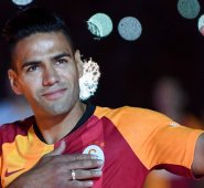 El club turco no confirmó la gravedad de la lesión del goleador samario. Archivo