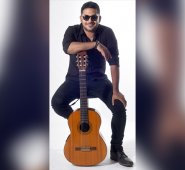 César Escola y Amparo Grisales  presionaron los botones verdes y le dijeron al cucuteño Julio César Contreras Sanabria  que ‘Sí se llama Andrés Cepeda’.  Jessi Uribe le sugirió que trabajara más el personaje.
 Colprensa