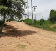 Todo ocurrió a las 2:30 de la tarde del martes y fue presenciado por unos obreros de una empresa de acueducto que hacían reparaciones en el luga. Policía