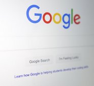 El motor de búsqueda más grande de la Internet, Google, tuvo que quitar uno de sus aplicaciones en su tienda tras los constantes hechos violentos presentes en Hong Kong. AFP