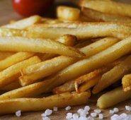 Bélgica produjo el año pasado unos 2 millones de toneladas de patatas fritas congeladas, según datos de Belgapom. El 90% de la producción se exporta y un tercio va fuera de la UE. Pixabay referencial