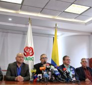 El partido FARC aseguró que están terminando la campaña política sin las garantías que le debe dar el gobierno, y aseguran que no bastará con que se detengan a los asesinos de Alexander Parra, cuya muerte se dio en el espacio territorial de Mesetas, Meta. Colprensa