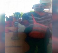 Quienes lo hayan visto o sepan de su paradero pueden comunicar a los números de teléfono 312-4311377, 312-5928545 y 3204354342 o reportarlo a la Policía. Cortesía