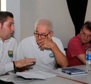 Jairo Yáñez se empapa de lo que se hará en el cabildo, con el presidente del Concejo. Obando