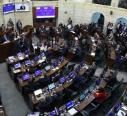 La moción de censura requería 55 para declarar indigno a Botero, tan sólo llegó a 49. Colprensa