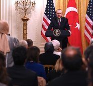 Estos misiles generan grandes tensiones entre Ankara y Washington, y el tema fue tratado durante la entrevista del jueves entre Erdogan y Trump. AFP