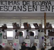 La celebración religiosa se llevó a cabo con los 99 cofres ubicados del lado izquierdo del templo.
Colprensa