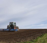 Los bancos de maquinaria se presentan como una oportunidad importante para optimizar el trabajo en el campo y adquirir más competitividad. Internet