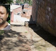 A las 4:00 de la mañana, las autoridades practicaron el levantamiento del cadáver que dejó un largo hilo de sangre.  Alfredo Estévez
