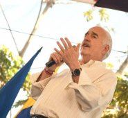 Pastrana no hace referencia a quién hace alusión cuando habla de los “compadres políticos” de Santos. Colprensa