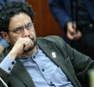 Por haber estado, presuntamente, detrás de la interceptación telefónica que se hizo contra algunos negociadores del proceso de paz con las Farc, el senador del Polo Democrático, Iván Cepeda, denunció al exfiscal general Néstor Humberto Martínez. Colprensa