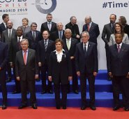 El secretario general de la ONU, Antonio Guterres, instó a los gobernantes del mundo representantados en la Cumbre de Madrid “a elegir entre la esperanza de un mundo mejor o la capitulación”.
y tomar acciones contra el cambio climático. AFP