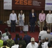 Previo a esta actividad, el jefe de Estado visita en esta ciudad una empresa para conocer de primera mano, los procesos de fabricación de calzado, bolsos y artículos de marroquinería. Juan Pablo Cohen