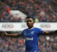 Ningún otro jugador a lo largo de los años en los que se han disputado torneos de clubes organizados por la UEFA ha conseguido más goles en el primer semestre de competencia como 'El Búfalo' de Cereté, quien consiguió 14 festejos con el Rangers F.C. en la presente edición de la Europa League. @HINCAPIEDATOS