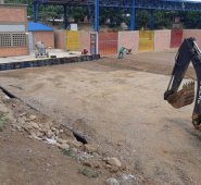 La nueva sede tiene un área de 954,10 metros cuadrados y consta de seis aulas, laboratorio, dirección, centro de recursos, restaurante escolar, cocina, entre otras locaciones.
Cortesía