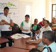 Presidente de las Juntas de Acción Comunal, agremiaciones, asociaciones y demás beneficiarios del proyecto de energía rural han participado de la socialización de esta iniciativa que les mejorará sus condiciones de vida.
Cortesía