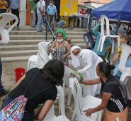 En la casa de paso Divina Providencia aspiran entregar durante este año 5.000 raciones de alimentos diariamente, entre desayunos y almuerzos. El lunes, los voluntarios limpiaron el espacio.
Mario Caicedo