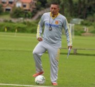 El técnico se manifestó sobre el estado anímico de los jugadores, enfatizando que es una problemática que aborda a todo el mundo futbolístico. @Dimayor