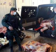 El alimento y el automotor fueron dejados a disposición de la Dirección de Impuestos y Aduanas Nacionales (Dian), para que ejecute la medida cautelar de aprensión. Policía Nacional