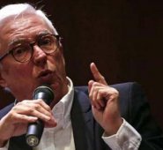 "He tomado la decisión de presentar mi nombre como candidato presidencial en el año 2022 en el marco de un Gran Pacto Nacional, el más amplio que podamos construir", dijo Robledo. Colprensa