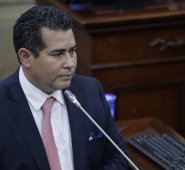 El expresidente de la Cámara Alejandro Carlos Chacón señaló que es respetuoso de la decisión de la Corte  Constitucional. Colprensa