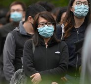 20.400 personas están infectadas en Hong Kong, por lo que sus autoridades
han extremado las restricciones para el ingreso y salida de residentes y visitantes. AFP