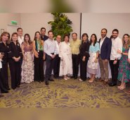 Raúl Colmenares, Yolanda  Rey de Colmenares, Piedad Valero de Salgar, Álvaro Andrés Salgar, Maya Gómez, Silvia Peñaranda, David Ararat, Mauricio Salgar, Edgar Salgar, Marlene Mafla de Ararat, José Eustorgio Colmenares, Martha Hernández de Colmenares, Estefanía Colmenares, José Miguel González, Julián Colmenares, Camila González y Raúl Andrés Colmenares. Juan Pablo Cohen