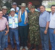 José Guillermo 'Ñeñe' Hernández publicaba en redes sociales sus encuentros con altas personalidades políticas, policiales y militares. Tomada de Instagram @josehernandezaponte