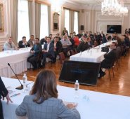 La reunión se lleva a cabo en la casa de Nariño. 
 Colprensa